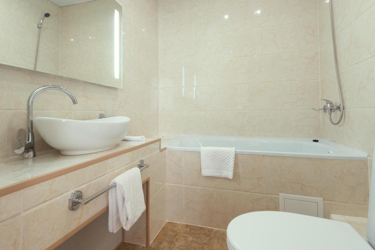 Come Inn Nur-Sultan  Exterior photo
